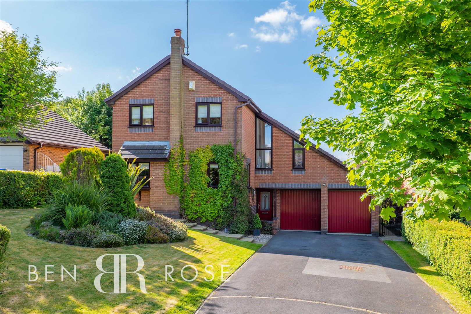 4 bed property in Fern Meadow, Chorley